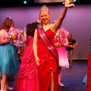 Ladies Pageant Winning Gown Size 3/4 Prom Stunning